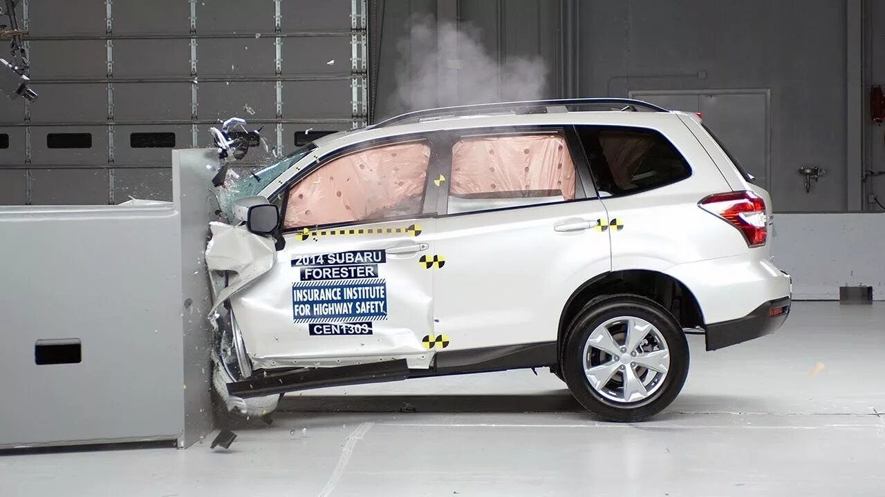 Что такое краш тест. Безопасность ncap субару форестер. iihs crash. краш тест субару. краш тесты автомобилей.