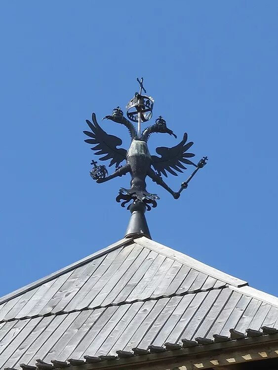 Двуглавый Орел на Спасской башне. Спасская башня с двуглавым орлом. Орел на Спасской башне Кремля. Орлы на Спасской башне.