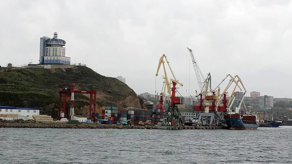 Рыбный порт. Владивостокский морской рыбный порт сотрудники. Данидин рыбный порт. Владивостокский рыбный порт №12/01. Рыбный порт ассортимент..