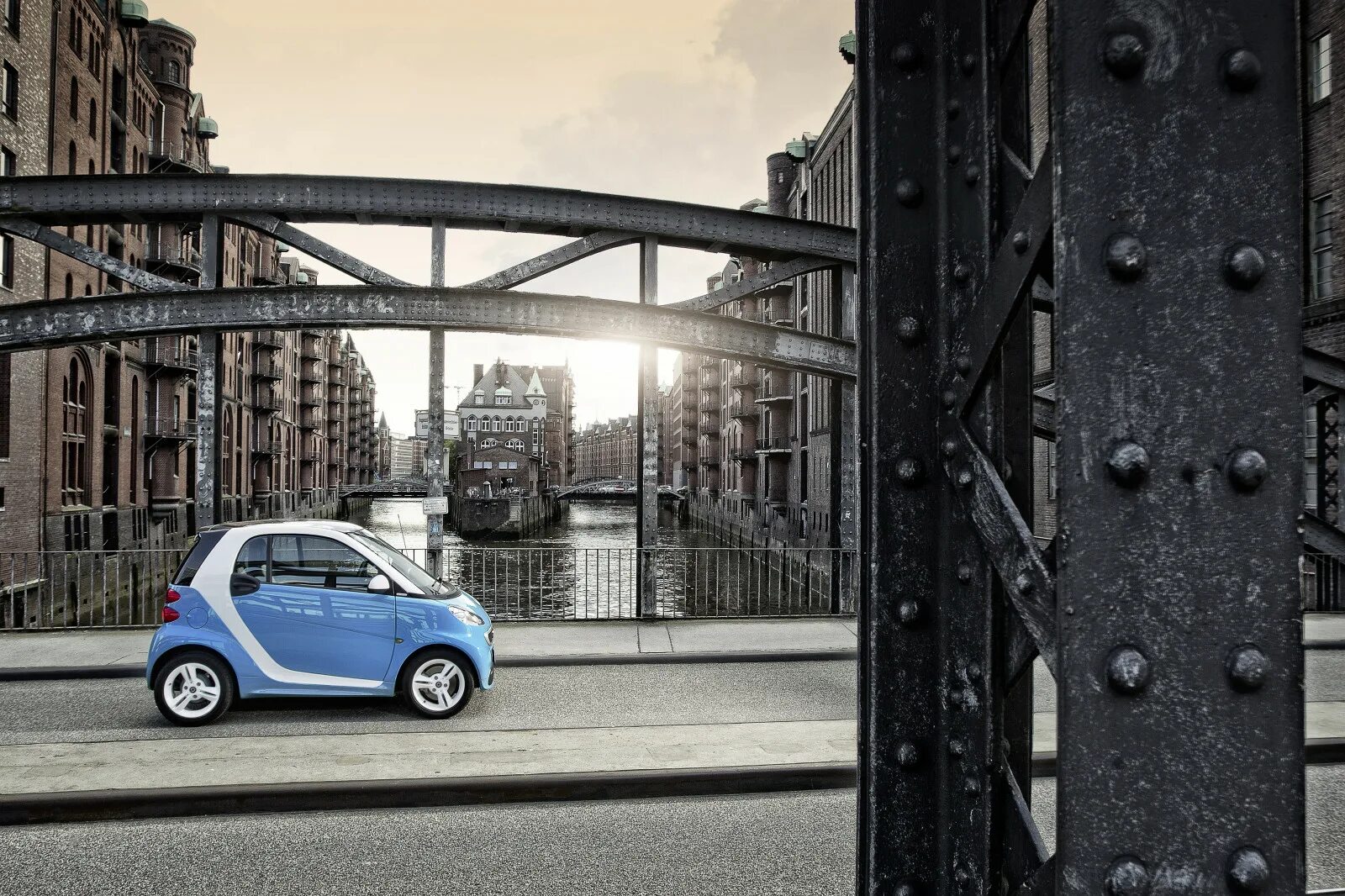 Как установить обои на смарт. Обои на смарт. обои для смарта. обои vsmart. smart fortwo вид сбоку.