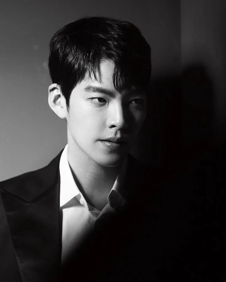 Wo bin. Наследники чхве ен до. Kim woo bin наследники. Wo bin. У бин корейский актер.