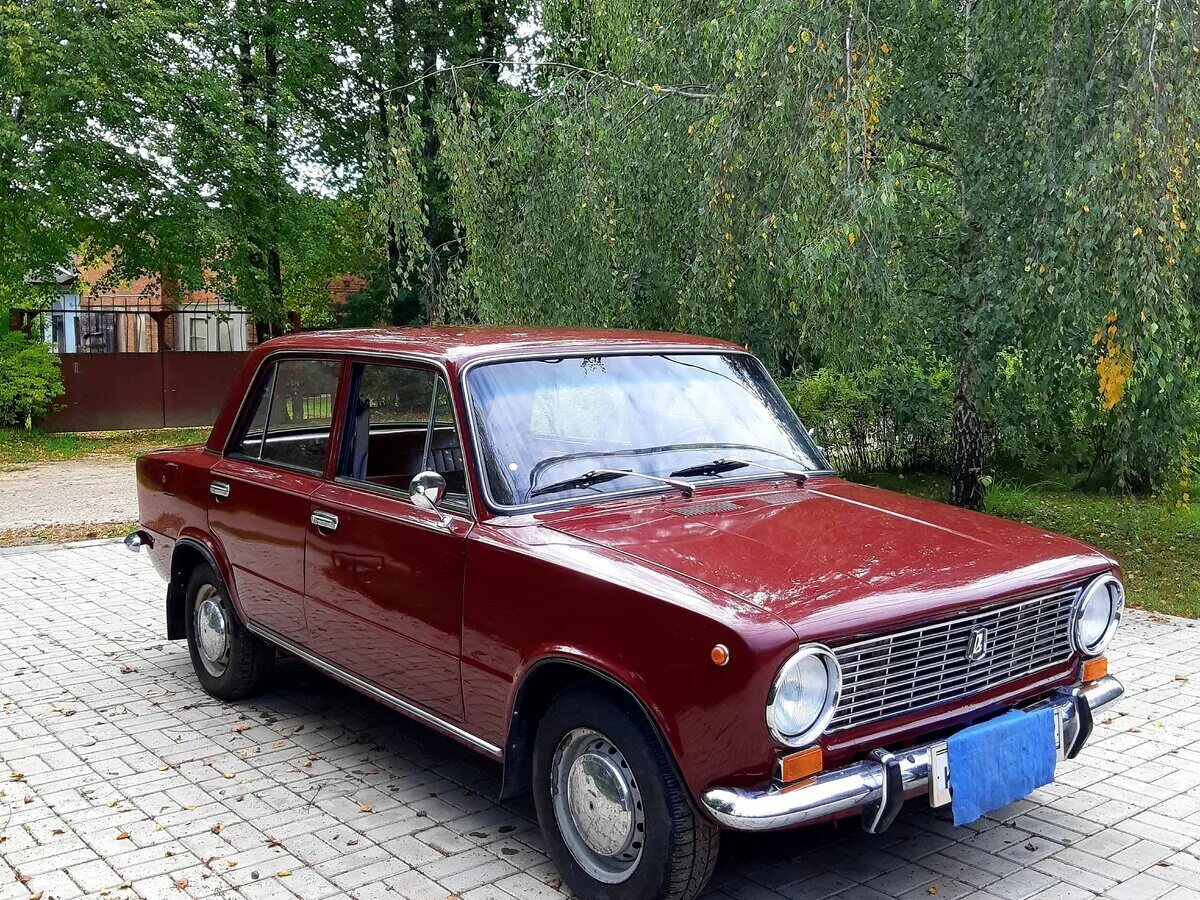 За сколько можно купить копейку. ВАЗ 2101 1970. ВАЗ 2101 пурпурный.