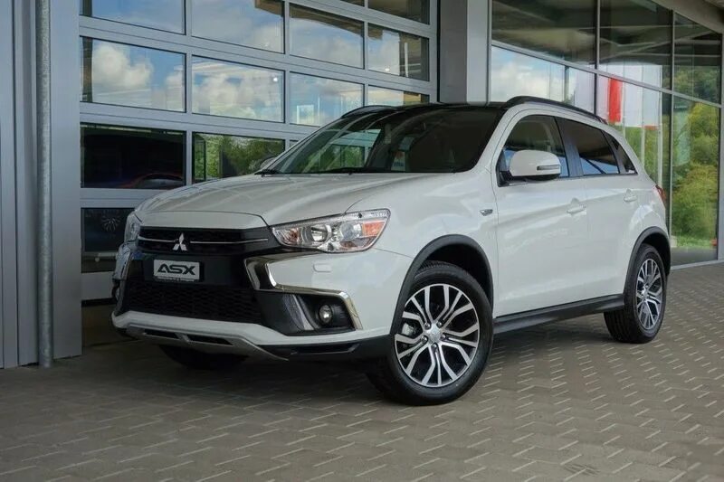 Купить митсубиси 2018. Mitsubishi ASX 2018. Мицубиси ASX 2018. Мицубиси асикс 2018. Мицубиси ASX 2018г.