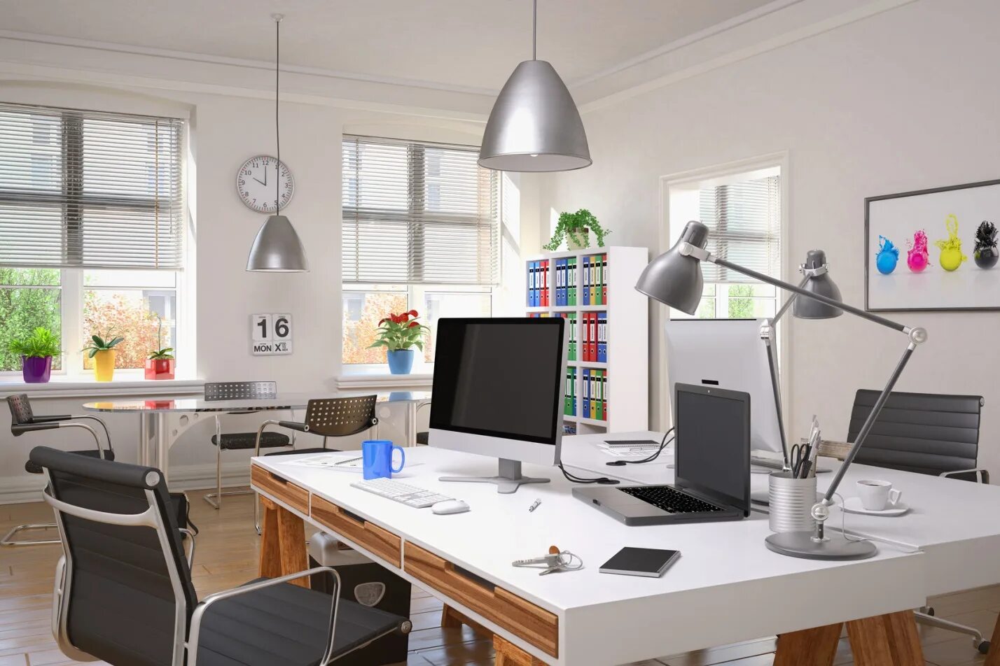 Включи свет кабинета. Рабочее место в офисе. Рабочее место дизайнера. Рабочее место дизайнера в офисе. Естественное освещение рабочего места.