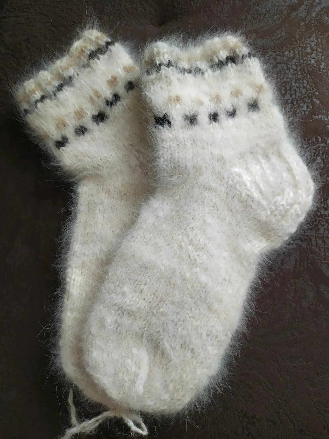 Шерстяные носки. Носки из собачьей шерсти ручная работа. Носки из собачьей шерсти. Носки из овечьей шерсти. Носки из собачьей шерсти ручная работа.
