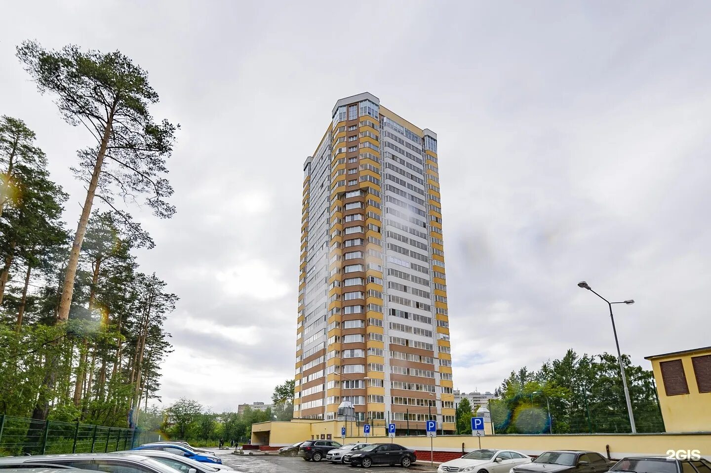Ул постовского екатеринбург. Академика постовского 6/2 екатеринбург. Постовского 17а екатеринбург. Постовского 6\2. Академика постовского 19.