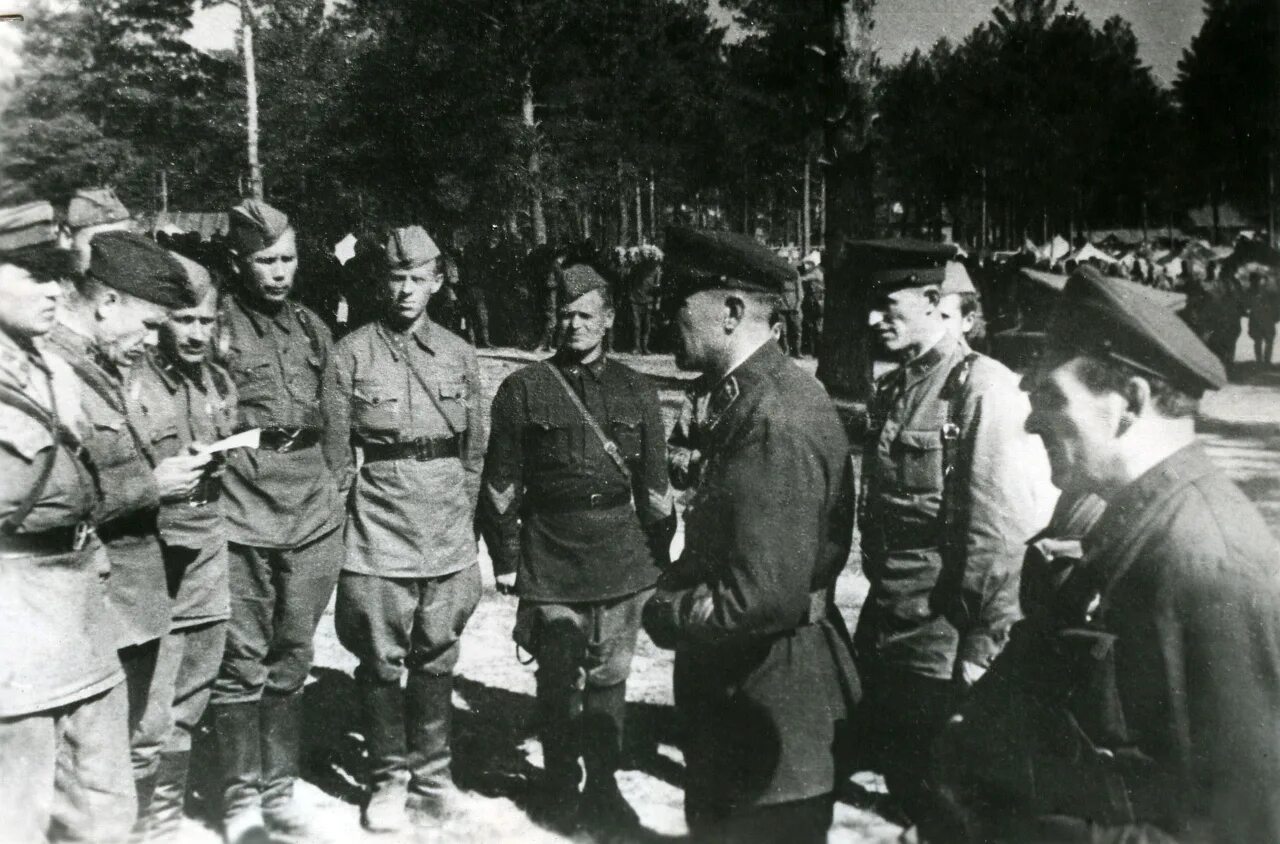 Призыв 1945 года. Призыв 1945 года. Начальник штаба мпво в 1941 году. Солдаты ркка вов. Призывники 1941 года.