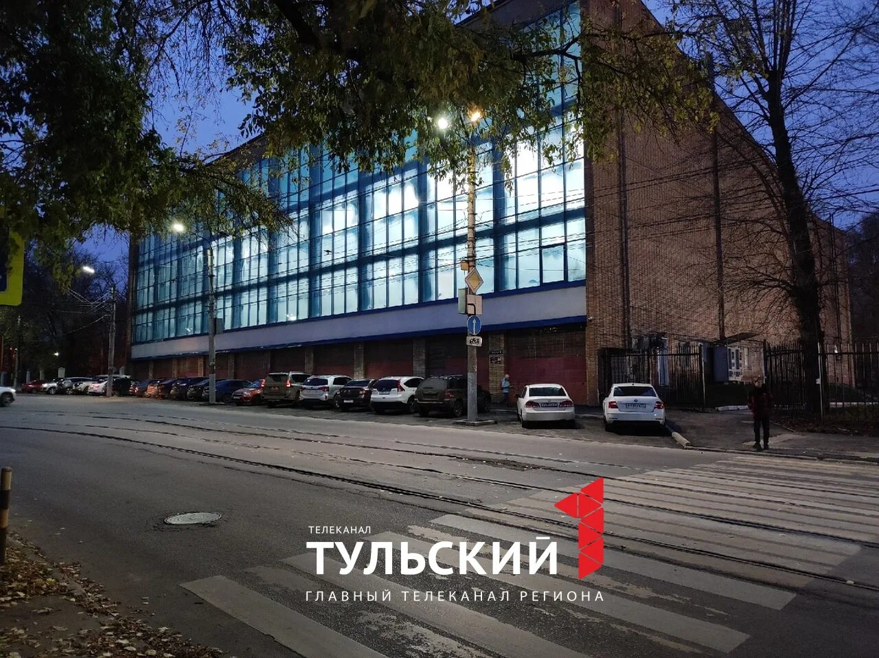 Бассейн арсенал. Бассейн арсенал тула. парковка у бассейна арсенал тула. стоянка около кремля тула.
