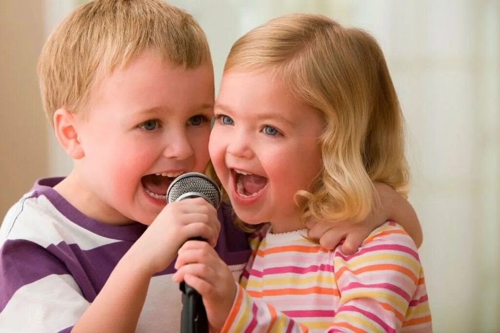 Дети поют. Дети дошкольники. Детский вокал. Занятия вокалом для детей. Звук мамы слушать