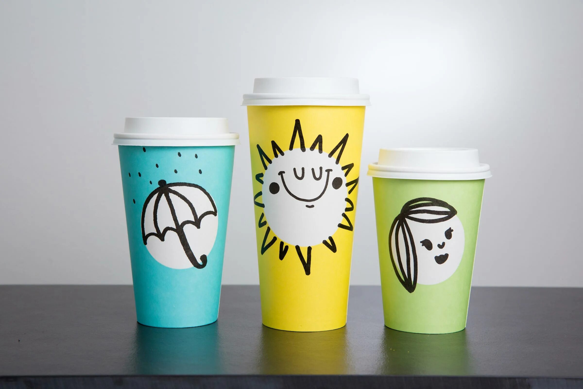 Бумажные стаканы с логотипом. Креативные бумажные стаканы. Картонный стаканчик. Стакан для кофе. Необычные бумажные стаканчики.