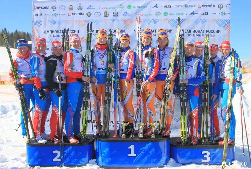Лыжи малиновка сегодня мужчины. Чемпионы России по лыжным гонкам. Чемпион по лыжам.