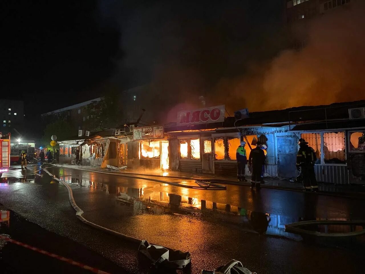 Пожар в магазине. Пожар в ставрополе вчера. Пожар фото. Пожар в ставрополе. Пожар в ставрополе вчера.