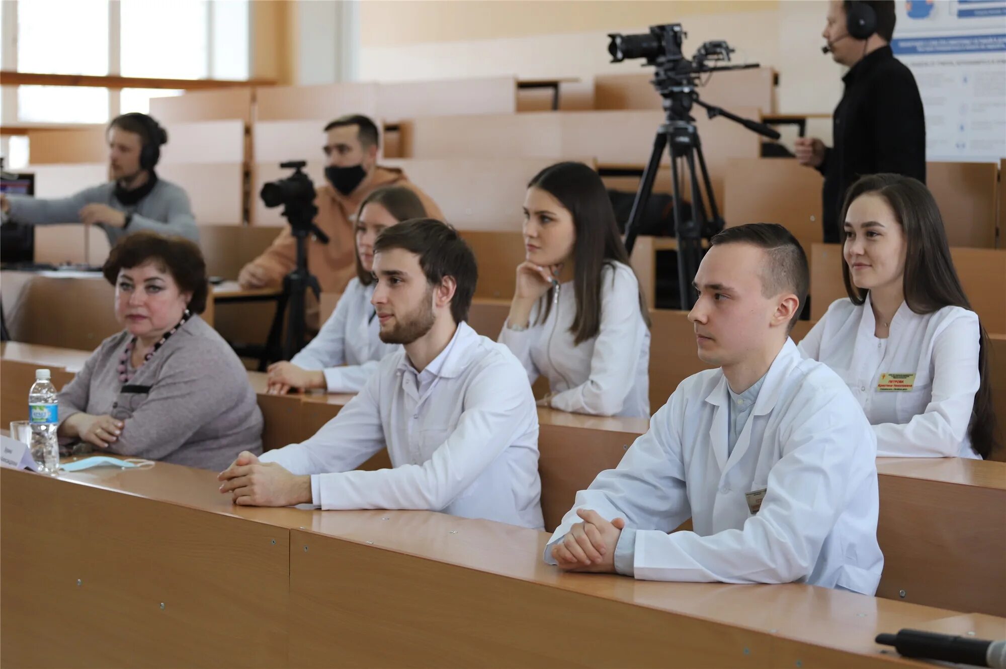 Чебоксары медицинский университет. Медфак ЧГУ Чебоксары. Мед Факультет ЧГУ им Ульянова. ЧГУ Ульянова медфак. Яковлева ЧГУ медфак.