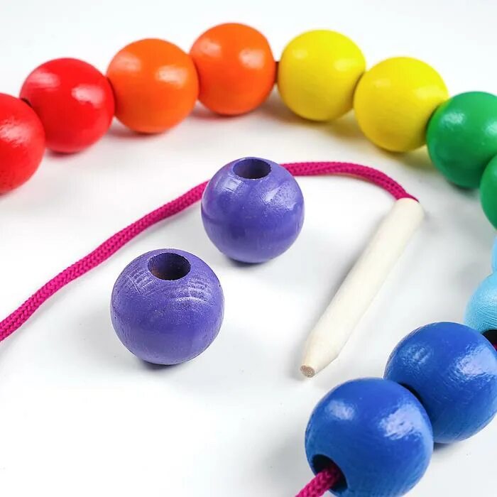 Радуга бусы. Шнуровка rntoys бусы радуга. бусы разноцветные. радужные бусы. детские радужные бусы.