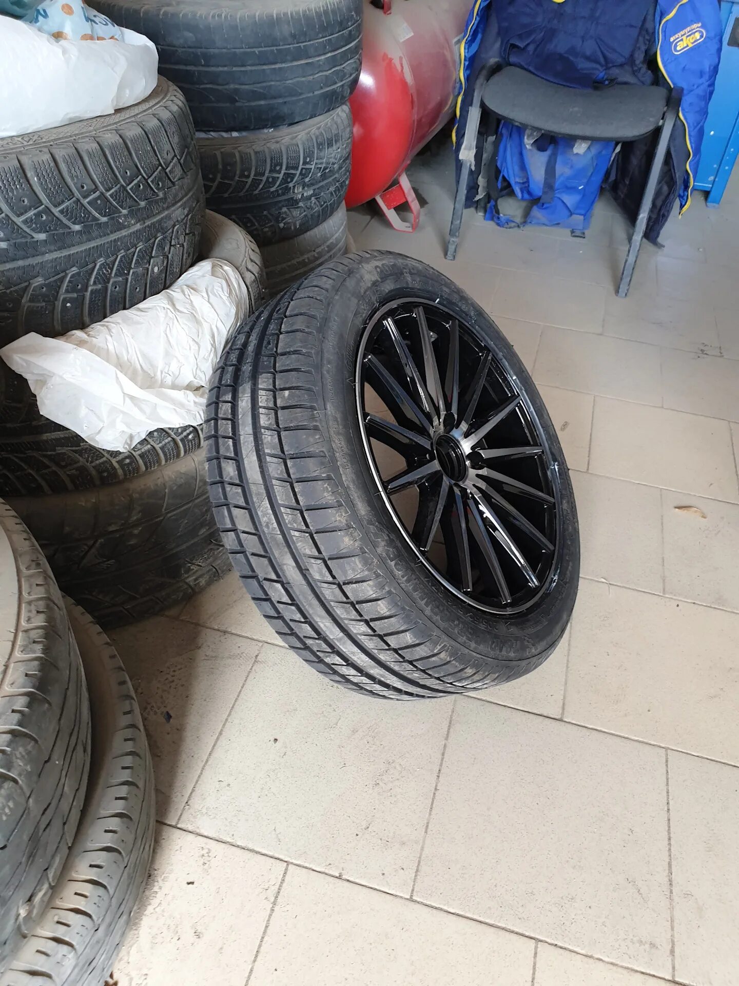 Резина 205 50 р16. Колеса 205/50 r16. Колесо r16 205 50 Солярис. 205/50 R16 Солярис.