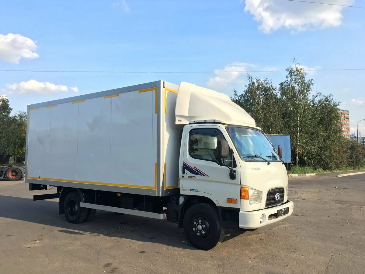 Работа на автомобиле 5 тонн. Hyundai hd78 рефрижератор. Хёндай hd78 рефрижератор. Хендай 78 рефрижератор.