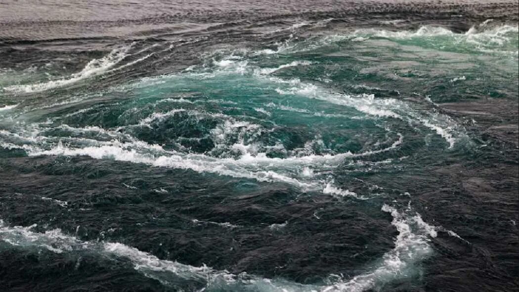 Крупнейшее море атлантического океана. Водоворот Сальстраумен. Водоворот Мальстрем в норвежском море. Мессинский пролив водовороты. Саргассово море водоворот.