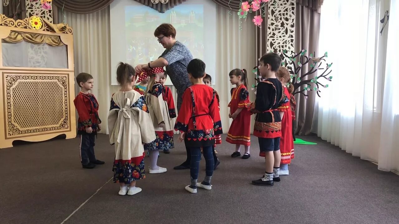 музыка для народных игр в детском саду. русские народные подвижные игры для дошкольников. картотека народных подвижных игр для детей дошкольного возраста. музыка для народных игр в детском саду. музыка для народных игр в детском саду.