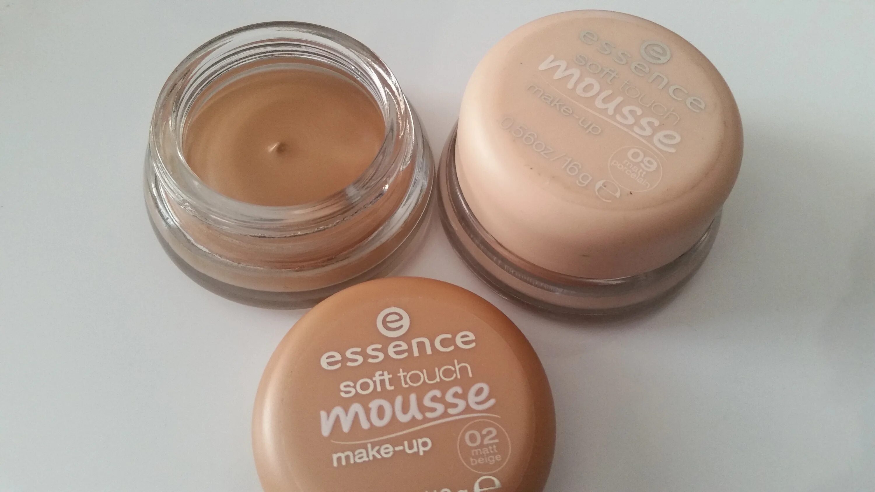 Essence make