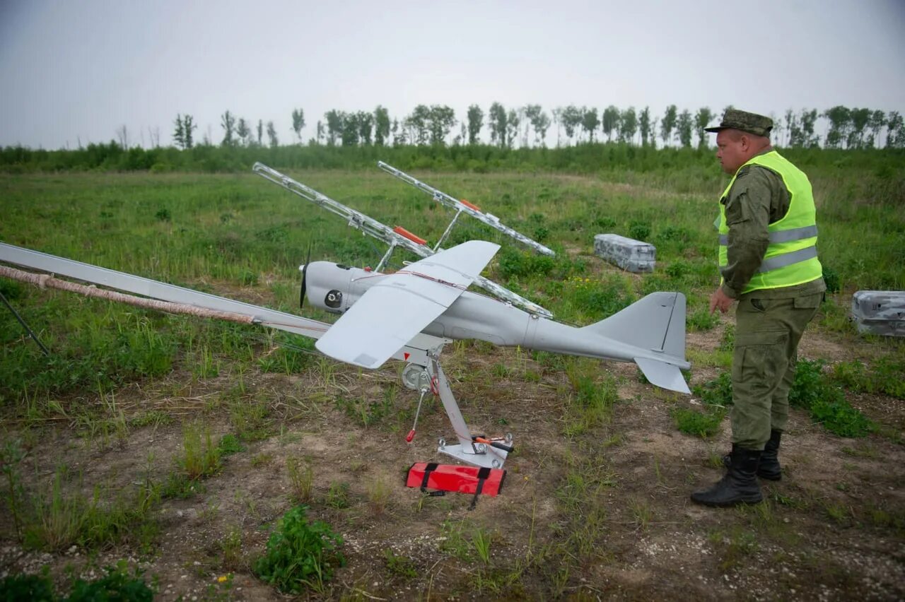 Бпла в ленинградской области сегодня новости. БПЛА Орлан-10. Катапульта Орлан 10. Комплектация Орлан-10. БПЛА Орлан-50.