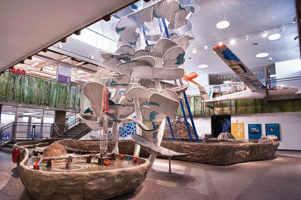 Light exhibition. Ever changing выставка. Дискавери музеи. Ever changing выставка. Events and entertainment.