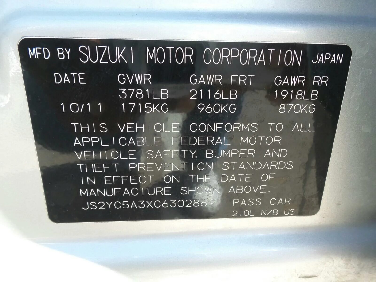 Сколько вин кодов. Suzuki Grand Vitara 2 VIN номер. VIN кузова Suzuki Grand Vitara 2006 год. Suzuki Grand Vitara 2007 табличка с VIN. Вин код Сузуки Гранд Витара 2.