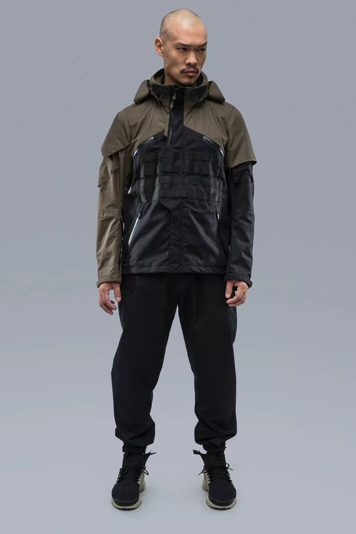 Nike acronym штаны. Технологичная одежда. Acronym ветровка. Acronym s. Acronym s.