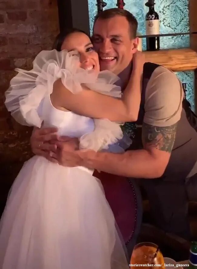 денис новиков муж юлии зиминой. денис новиков и юлия зимина. юлия зимина и андрей карр. денис новиков и юлия зимина. муж юлии зиминой 2020.