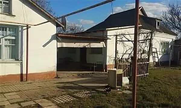 Дома в октябрьском красногвардейский. Село звездное крым. Дома в октябрьском красногвардейский. Крым с полтавка красногвардейский. Село коммунар.