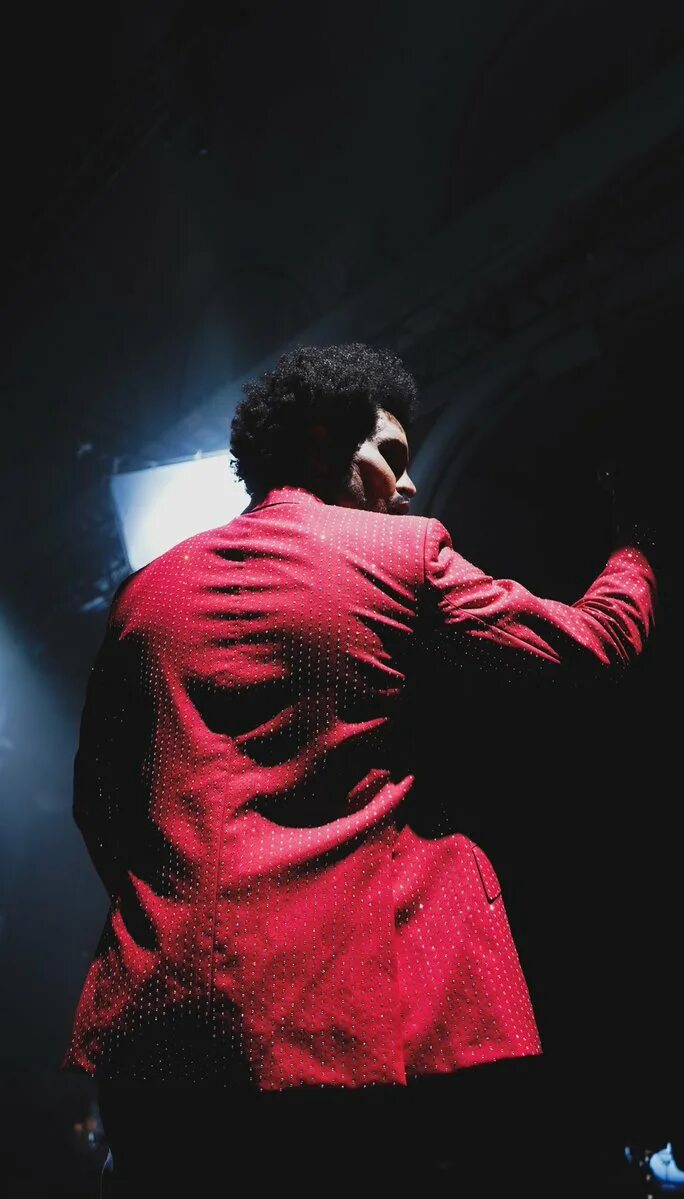 Your tears the weeknd. Weekend save your tears обложка. The Weeknd save your tears. The Weeknd - save your tears певец. Save your tears певец.