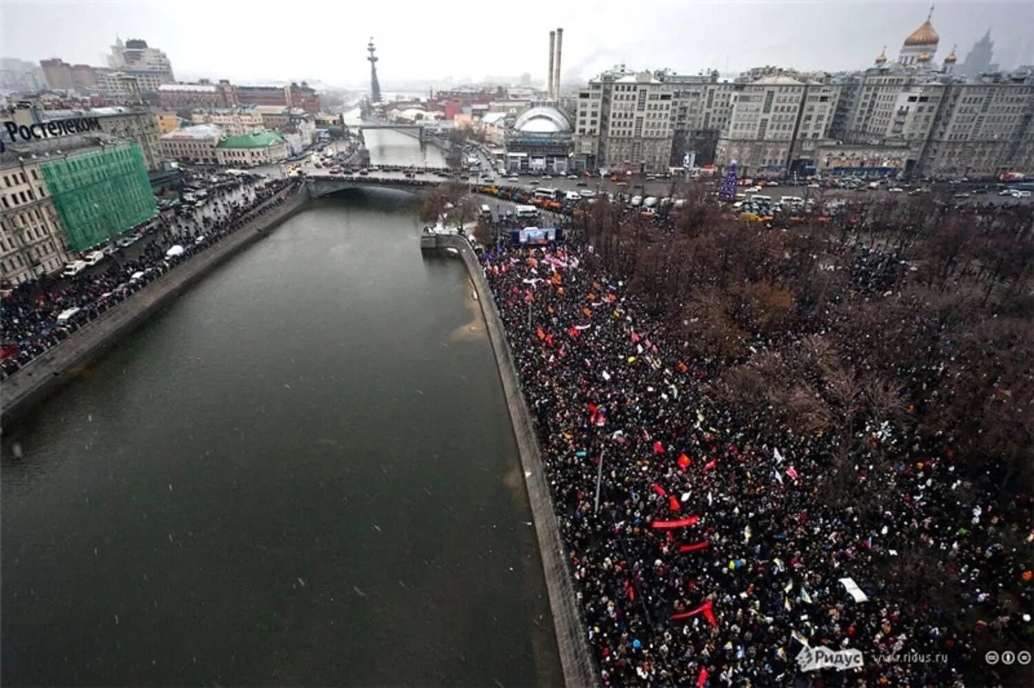 Болотная территория. Болотная площадь в Москве. Болотная площадь в Москве 2011. Болотная декабрь 2011 года Москва. Митинг на Болотной площади 10 декабря 2011 года.