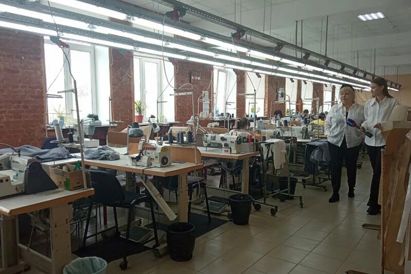 швейная фабрика в твери на проспекте победы. фабрика дельфин кирово-чепецк. швейная фабрика орел. яранская швейная фабрика. швейная фабрика киров.