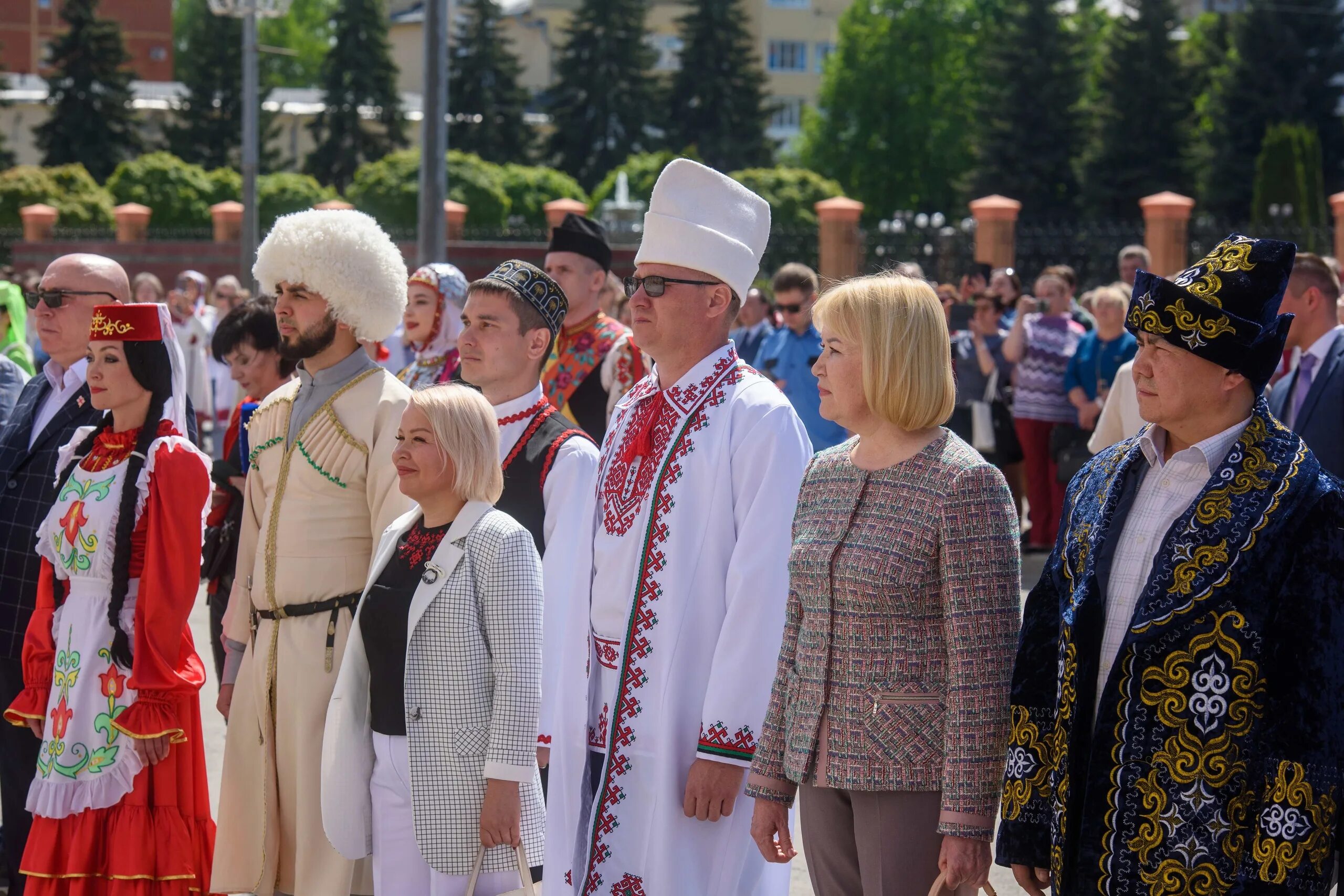 Дом дружбы народов Йошкар-Ола. Дружба народов России. Многонациональный народ России. Новый дом дружбы народов в Йошкар Оле. Дружбы народов 17