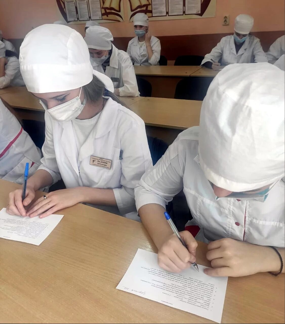 медицинский колледж 1 курсы. медицинский колледж 1 курсы. мед колледж 1 студенты. учеба в медицинском колледже. базовый медицинский колледж пермь.