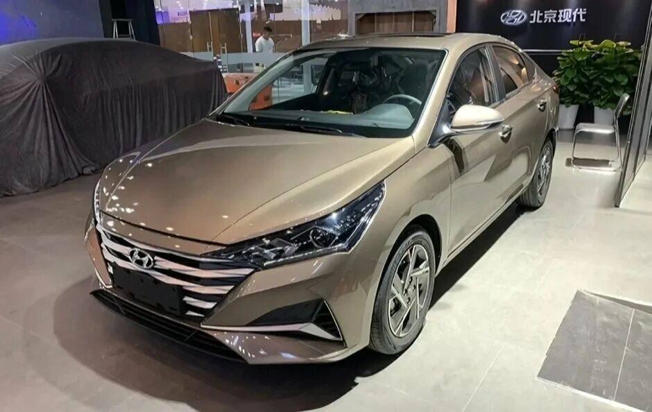 Solaris 2025 рестайлинг. Hyundai solaris verna 2025. новый хёндай солярис 2025. hyundai verna 2025. хёндай солярис 2025 новый кузов.