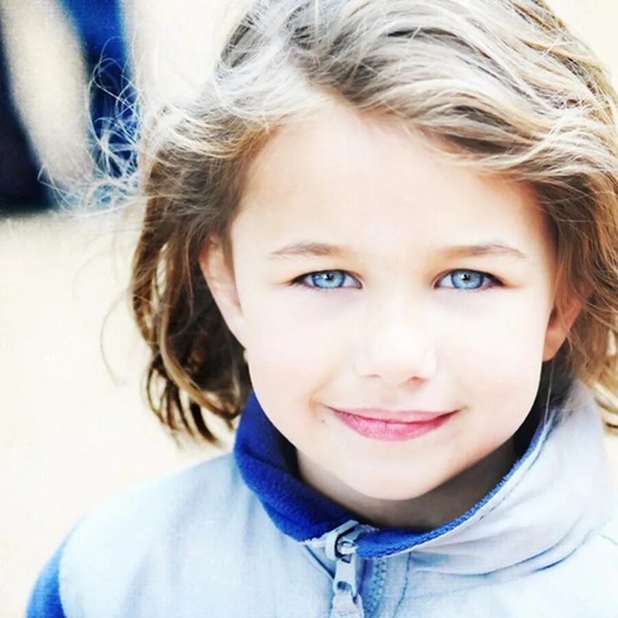 Мальчик блондин. Самые красивые дети. Детские мужские стрижки. Стрижки для малышей мальчиков. Мальчики с голубыми глазками.