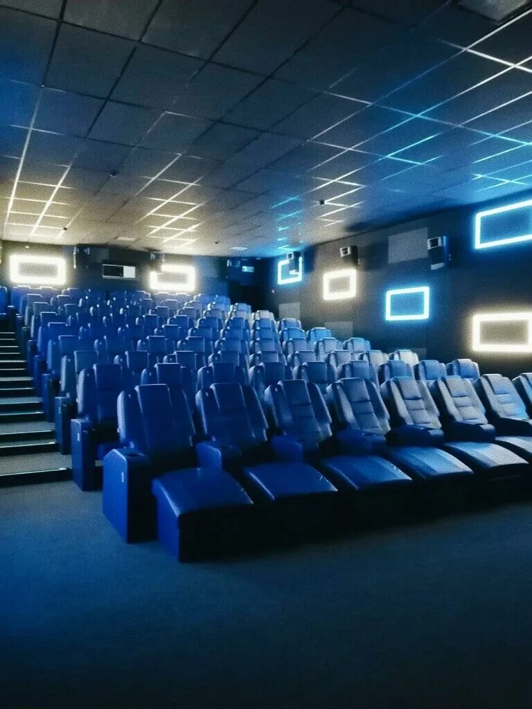 кинотеатр в китае. новый зал гигант хабаровск. кинотеатры в 2024 году. каро vegas 22. м-синема зал 4 хабаровска.