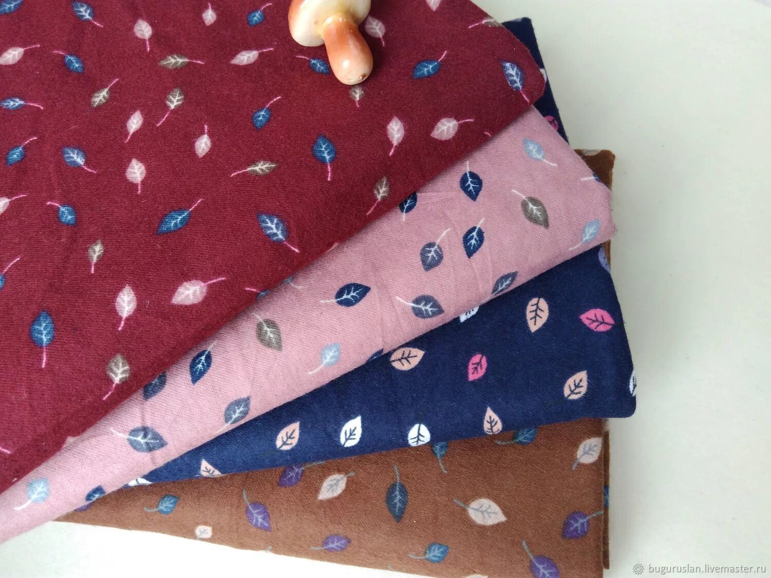 Ткань с зайчиками. Фланелевая ткань. Фланель вайлберис. Китайская фланель. Фланель красная талка 5253.