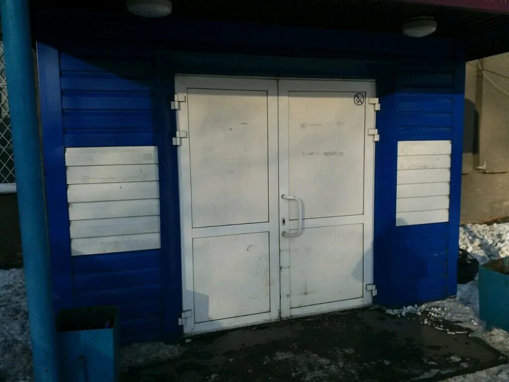 Ул обнорского новокузнецк 76. Обнорского 76 новокузнецк. Обнорского 3 новокузнецк. 18 новокузнецк старые фотографии. Обнорская автобаза новокузнецк.