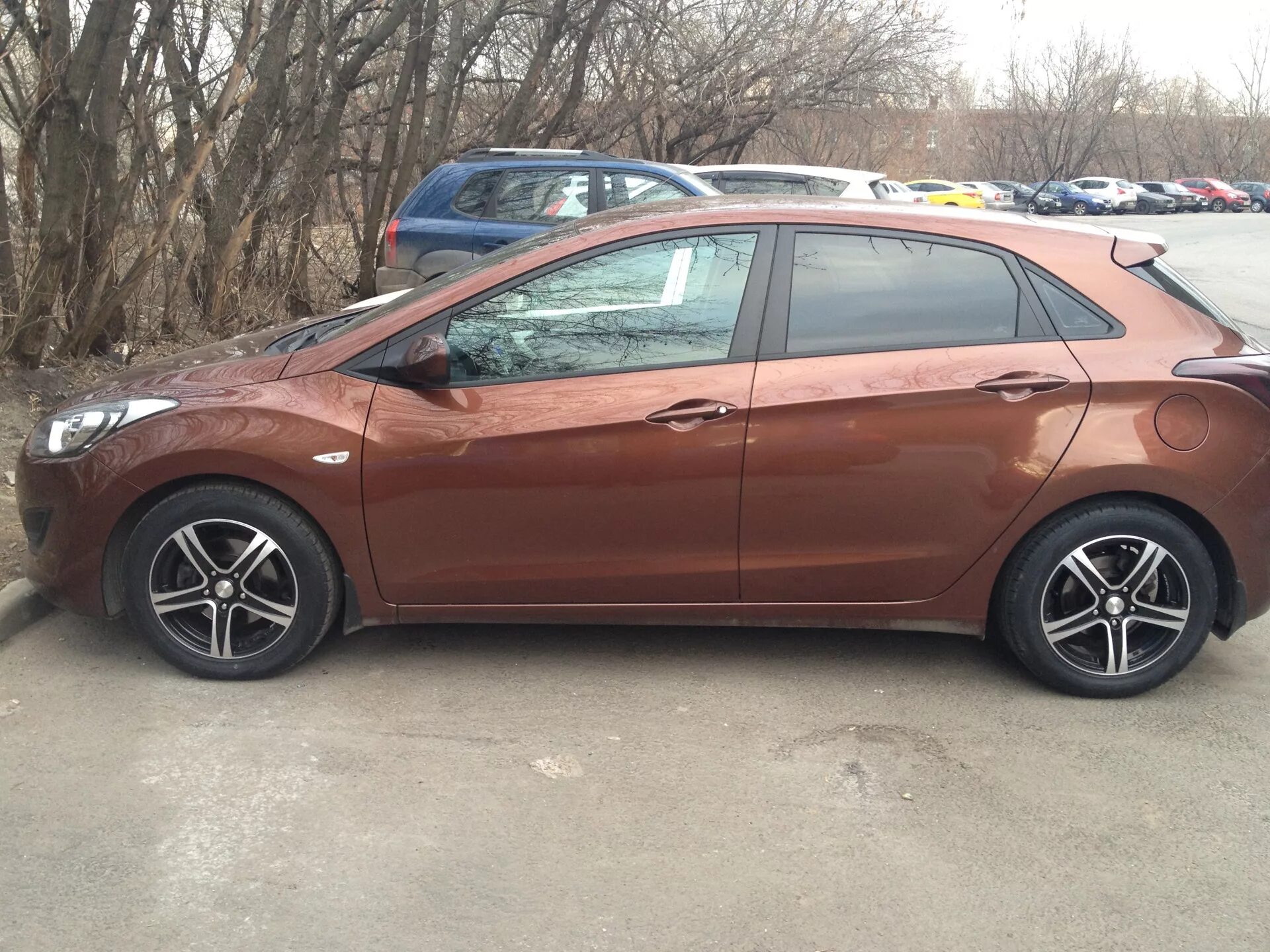 Шины hyundai i30. Хендай ай 30 резина. Хендай ай 30 резина. Hyundai i30 (gd). Диски на хендай i30 r16.