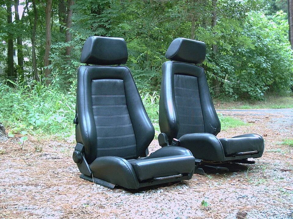 Б у сиденья от иномарок. Сиденья бмв е30 рекаро. сидения recaro для mitsubishi pajero. сиденья рекаро паджеро 2. recaro seats cap bmw e30.