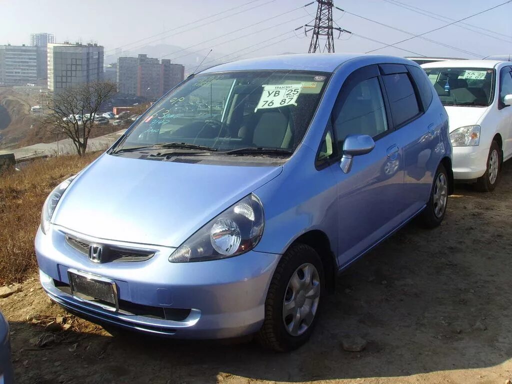 Honda fit 2001. Хонда фит 2001. Хонда фит 2001 года. Хонда фит 2001-2008г. Хонда фит 2001 американец.