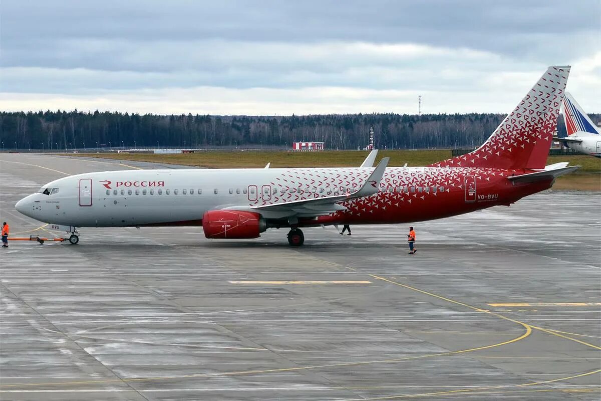 Боинг 737 Россия. Боинг 737-800. Боинг 737-800 Россия. Самолёт Boeing 737-800.