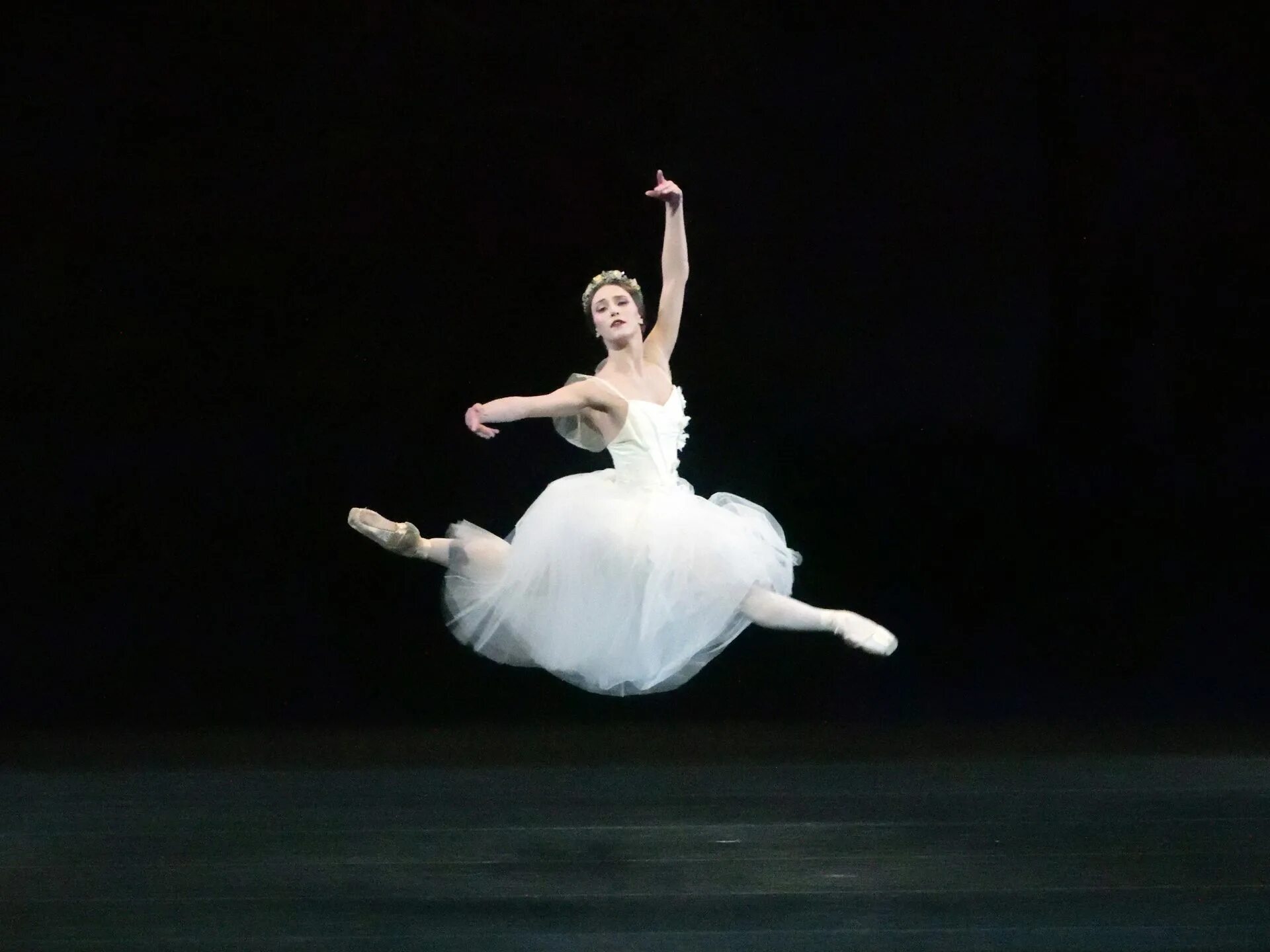 Пение балете. Балет Жизель 2008. Жизель Кардаш. Ballet 833 Жизель. Балет Жизель Корея.