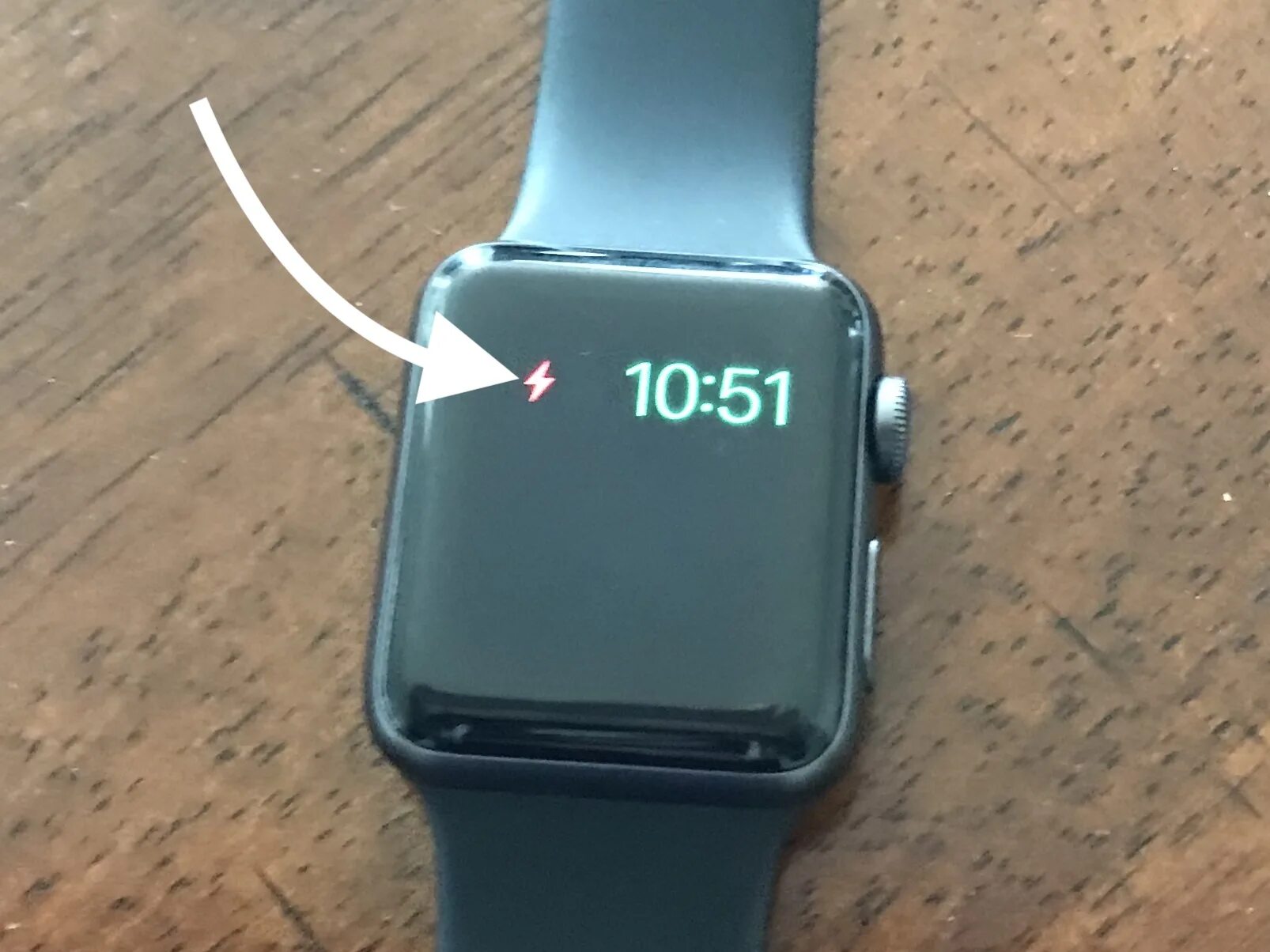 Эпл вотч 7 заряд. Эплвотч красная молния. Apple watch charge Screen. Эпл вотч 7 не заряжается. Почему часы не высвечиваются