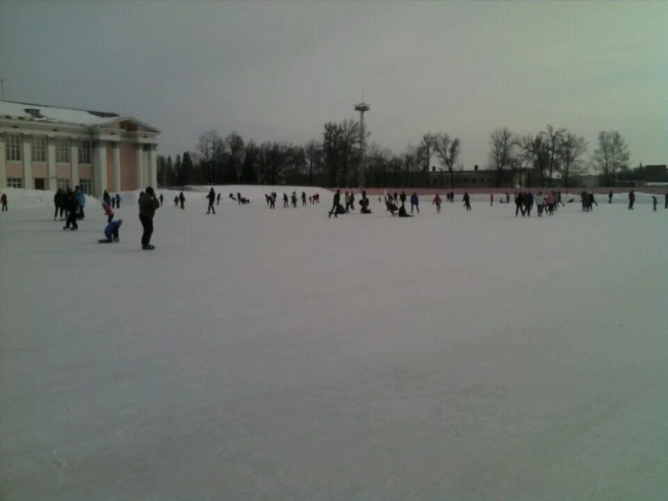 Стадион гастелло. Стадион Гастелло Уфа каток. Уфа каток Гастелло Гастелло. Каток Гастелло Уфа 2022. Стадион Гастелло каток.