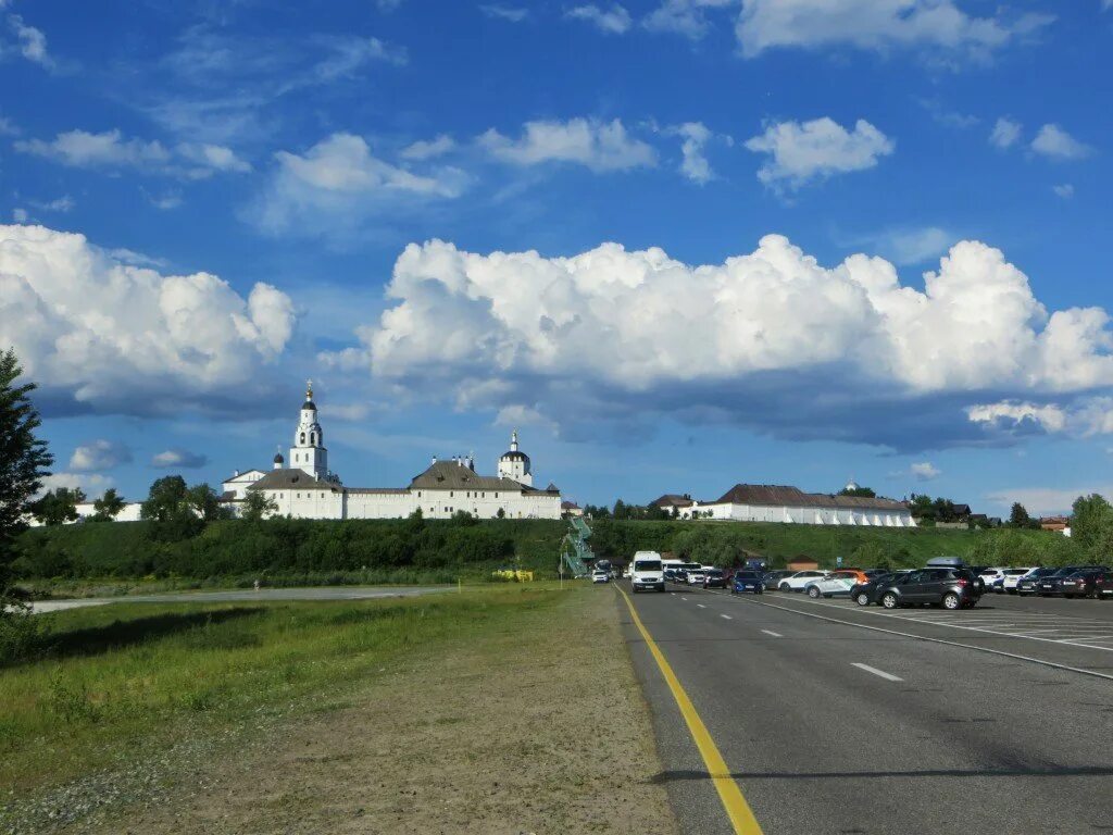 Свияжск на машине. Свияжск. Свияжск фото. Свияжск панорама. Свияжск в сентябре.