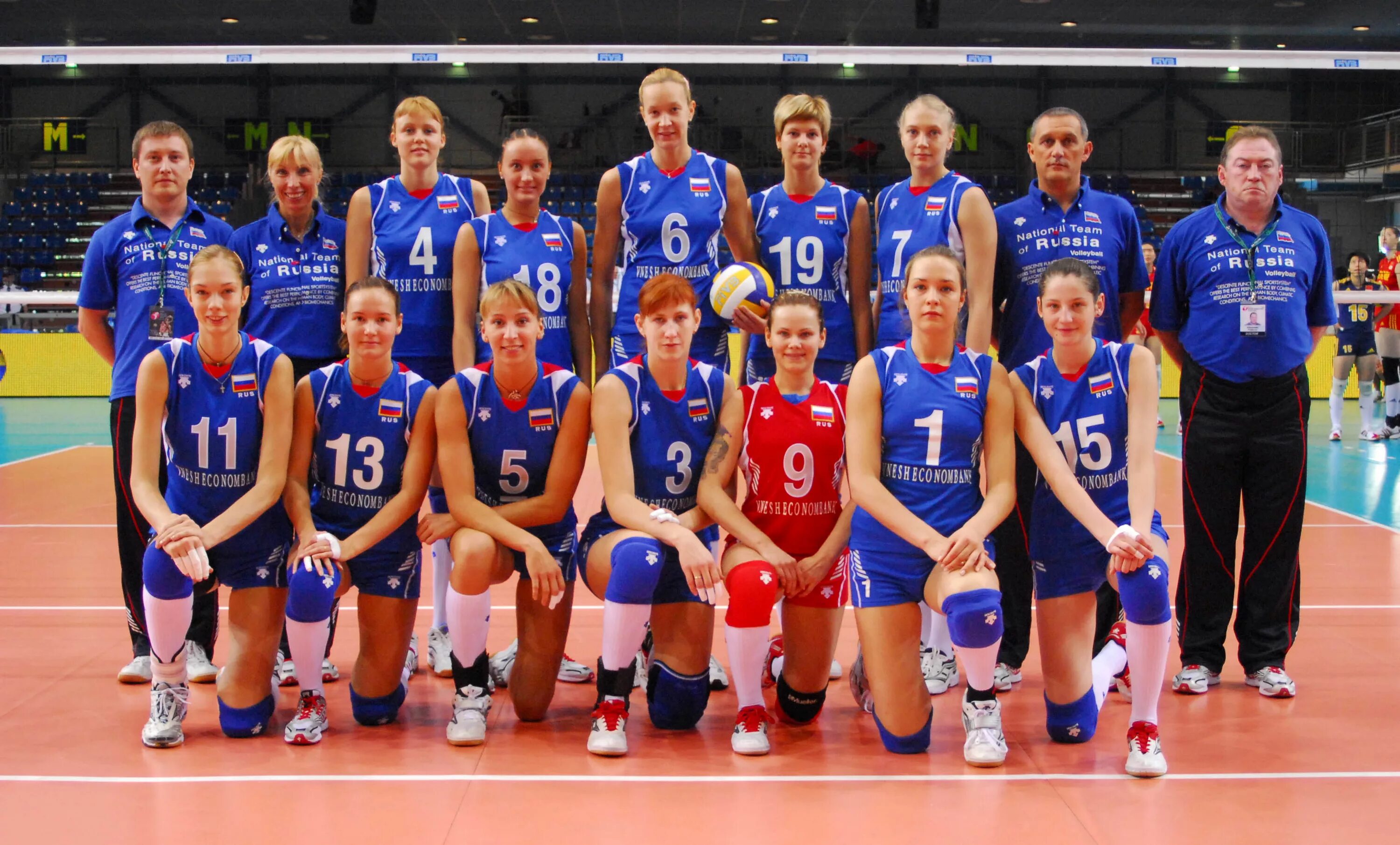 волейбол женская сборная россии. россия сборная волейбол женские команды. женская сборная россии по волейболу состав. волейболистка по волейболу сборной россии. либеро сборной россии по волейболу женщины.