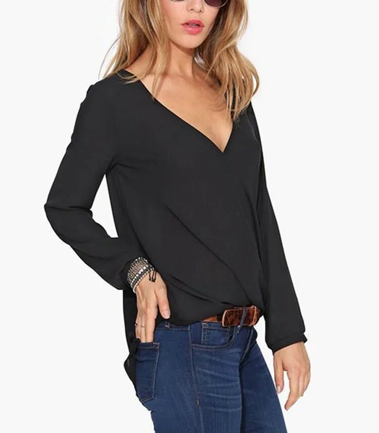 Белая блузка. Блуза с v вырезом. Блуза с v вырезом. Блузка с декольте. Блузка с v вырезом.