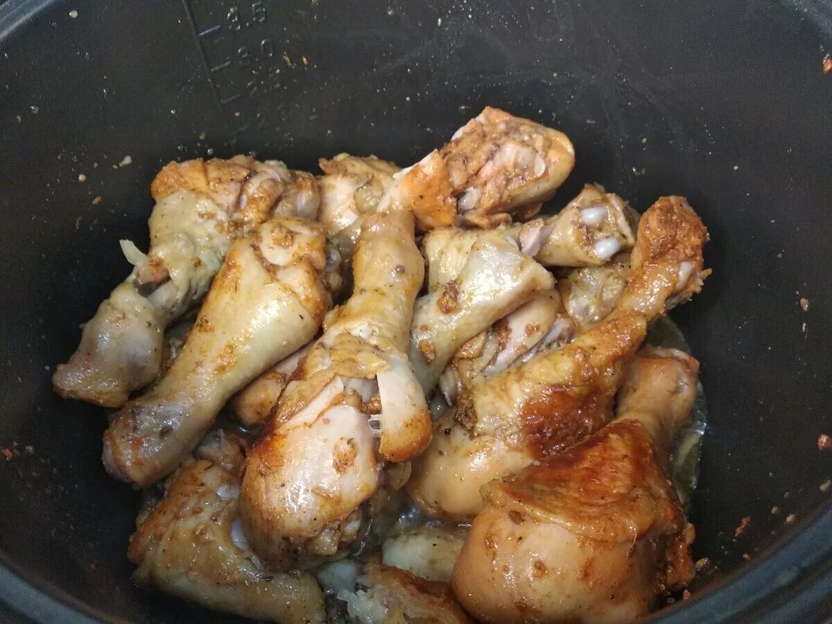 Вкусный рецепт голени курицы. Куриные ножки. Жареные куриные ножки на сковороде. Голень жареная. Куриные ножки на сковороде.